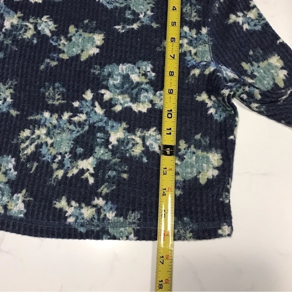 Urban outfitters Out From Under Blue Floral Long Sleeve Waffle Knit Crop Top - Picture 10 of 10